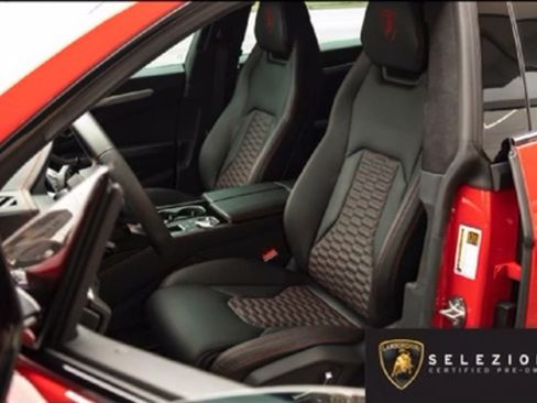 Used 2020 Lamborghini Urus image 14