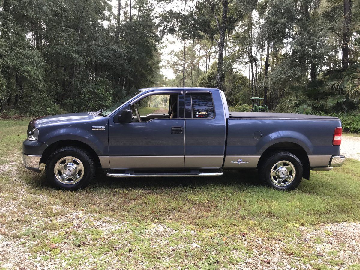 Used 2004 Ford F150 XLT RWD image 1