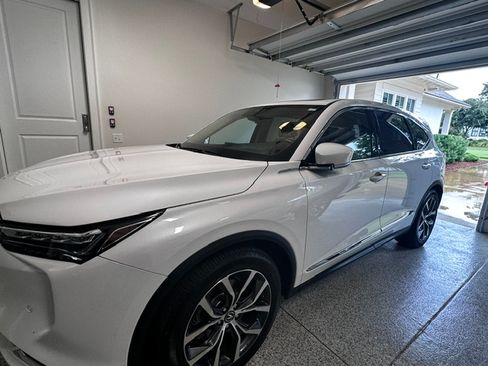 Used 2023 Acura MDX FWD w/ Technology Package image 9