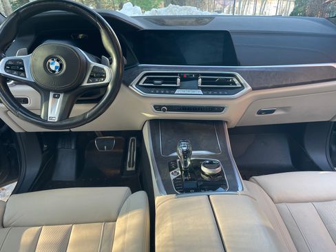 Used 2021 BMW X5 xDrive40i w/ M Sport Package image 12