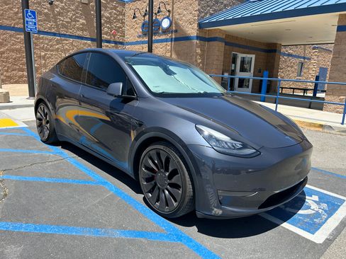 Used 2020 Tesla Model Y Performance AWD/4WD image 1