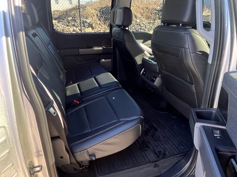 Used 2021 Ford F150 Lariat image 19