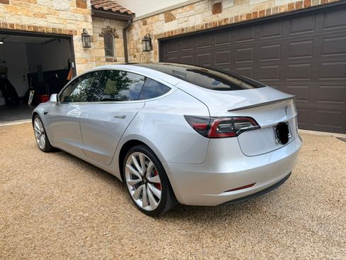 Used 2018 Tesla Model 3 Performance image 5