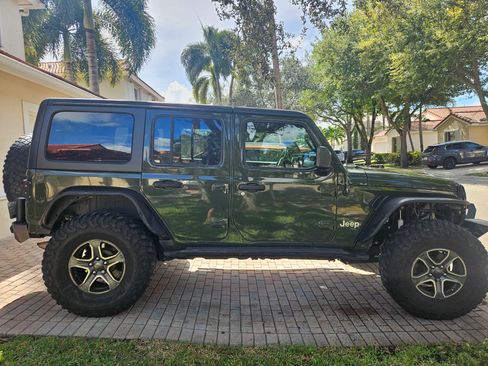 Used 2020 Jeep Wrangler Unlimited Sport S image 5