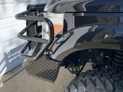 Used 2011 Ford F250 XLT w/ XLT Premium Pkg image 8