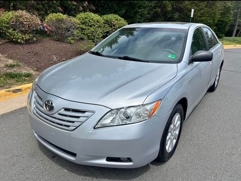 Used 2009 Toyota Camry XLE image 12