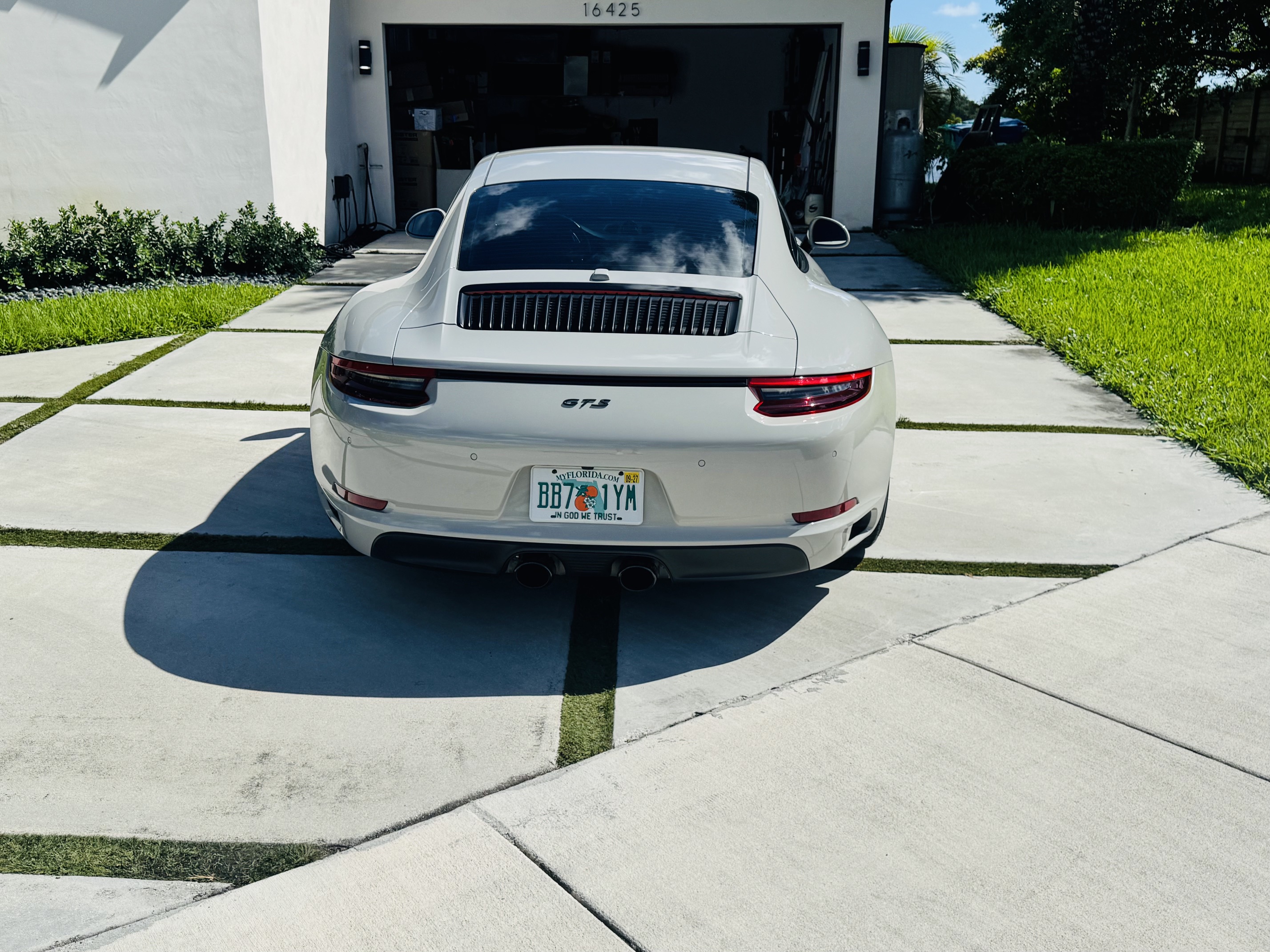 Used 2018 Porsche 911 GT3 RS image 6