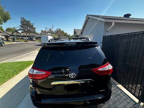 Used 2015 Toyota Sienna Limited FWD image 11
