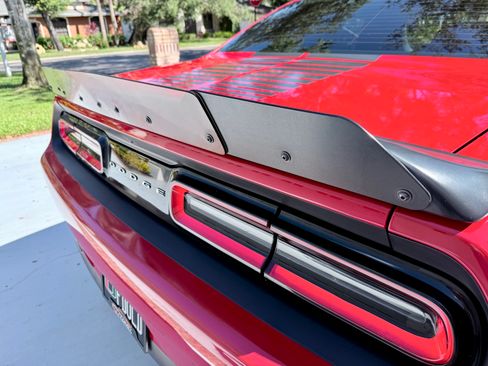 Used 2017 Dodge Challenger SXT w/ Blacktop Package image 9