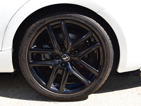 Used 2018 Lexus IS 300 F Sport w/ F Sport Package image 23