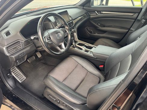 Used 2020 Honda Accord Sport image 6