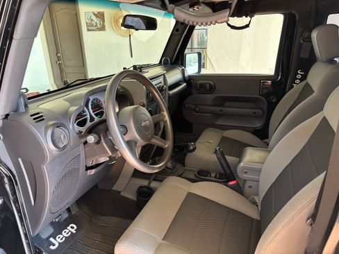 Used 2010 Jeep Wrangler Sport w/ Black Appearance Group image 15