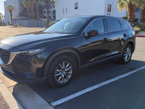 Used 2018 MAZDA CX-9 Sport image 2