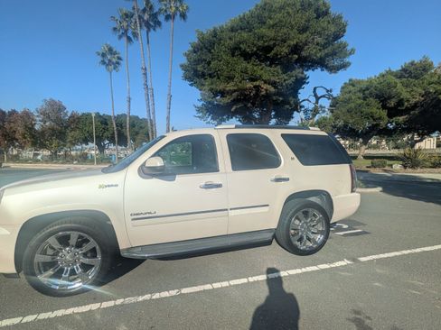 Used 2013 GMC Yukon Denali image 13
