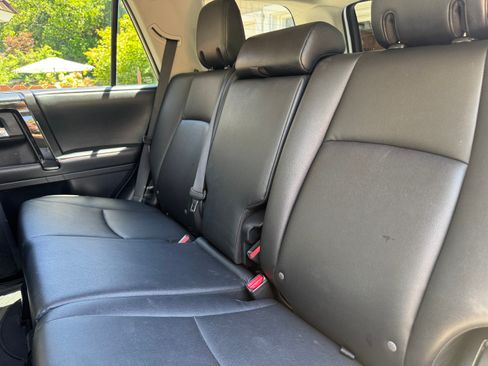 Used 2014 Toyota 4Runner Trail Premium AWD/4WD image 18