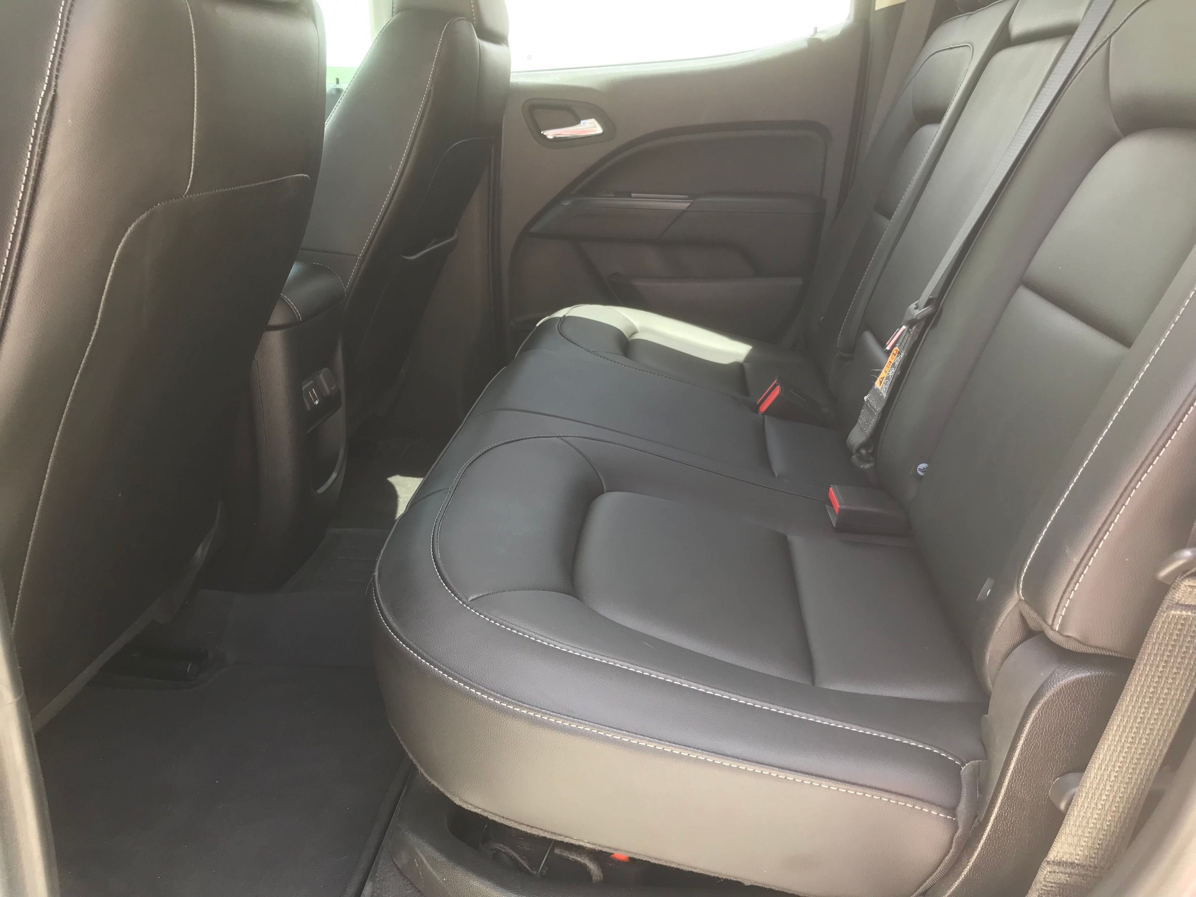 Used 2022 GMC Canyon Elevation w/ Elevation Premium Package AWD/4WD image 10