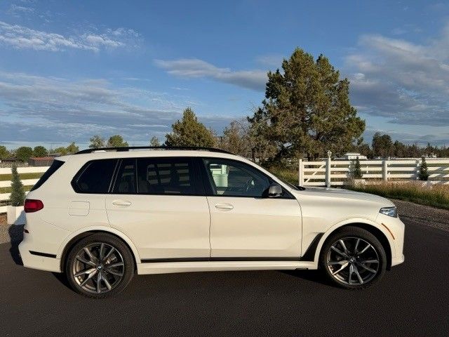 Used 2022 BMW X7 M50i w/ Dynamic Handling Package AWD/4WD image 5
