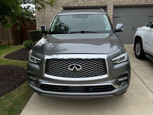Used 2021 INFINITI QX80 Luxe image 2