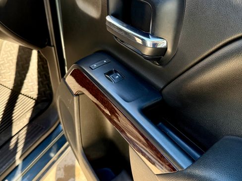 Used 2014 GMC Sierra 1500 SLE w/ Suspension Package, Off-Road image 16