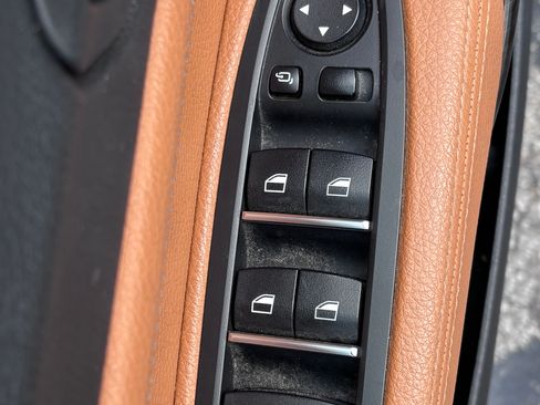 Used 2018 BMW 230i 230i Convertible 2D w/ Premium Package image 8