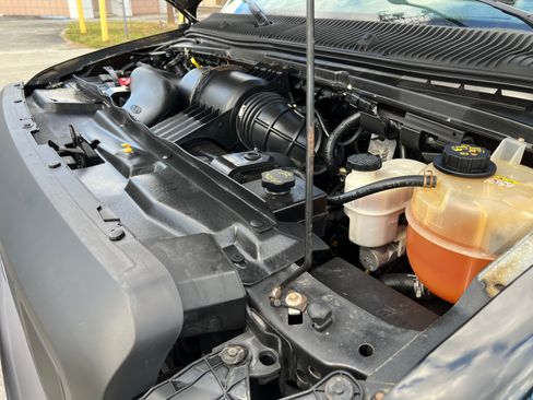 Used 2010 Ford E-250 and Econoline 250 image 16