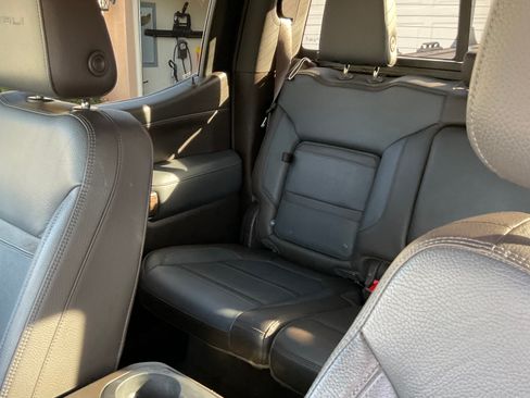 Used 2019 GMC Sierra 1500 Denali w/ Technology Package image 11