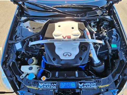 Used 2005 INFINITI G35 Coupe w/ (P01) Premium Pkg image 9