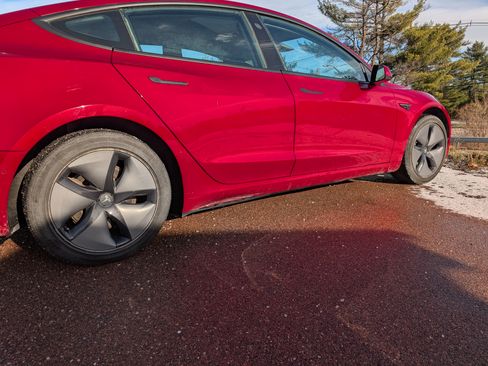 Used 2019 Tesla Model 3 Mid Range image 9