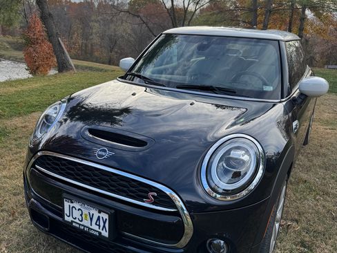 Used 2020 MINI Cooper S image 12