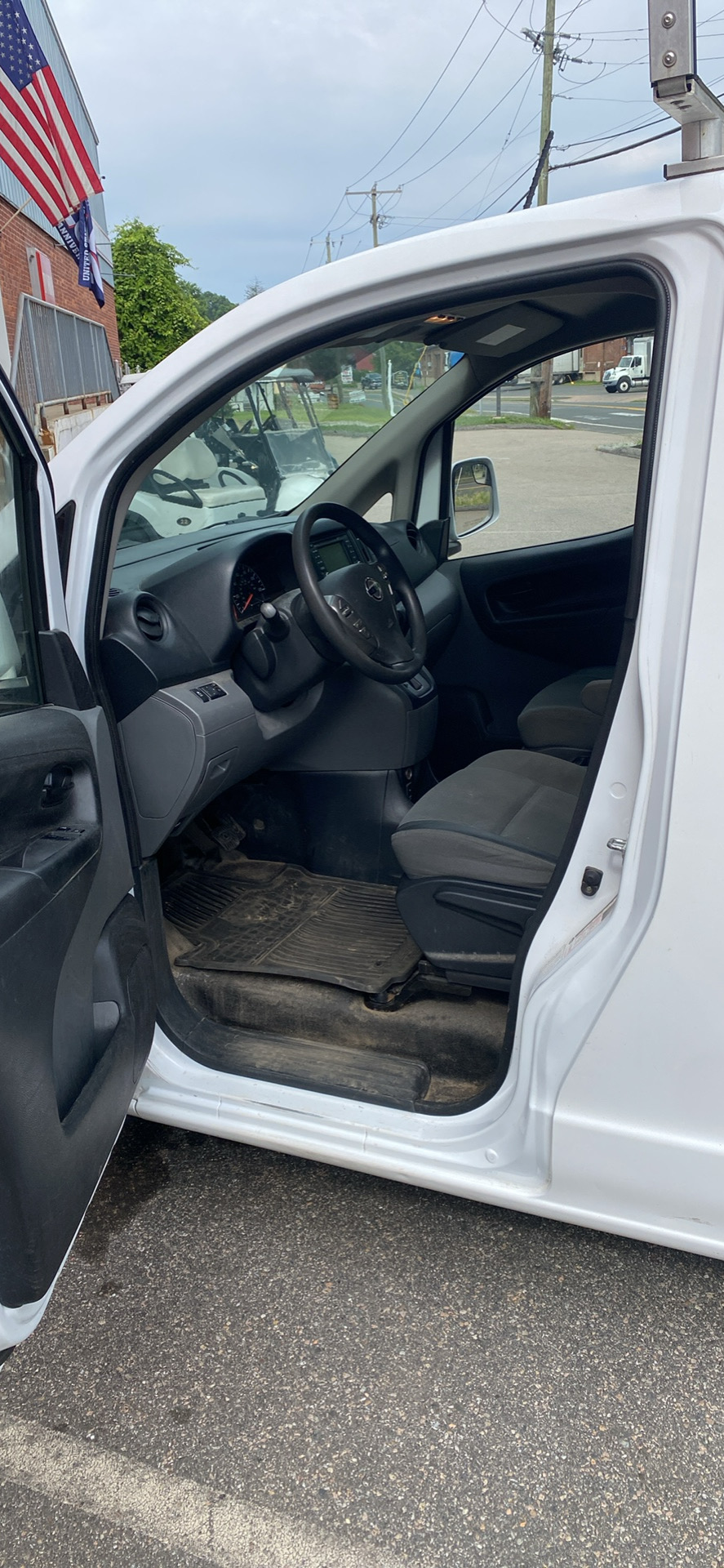 Used 2018 Nissan NV200 SV w/ Navigation Package FWD image 9