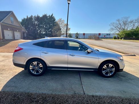 Used 2013 Honda Crosstour EX-L image 9