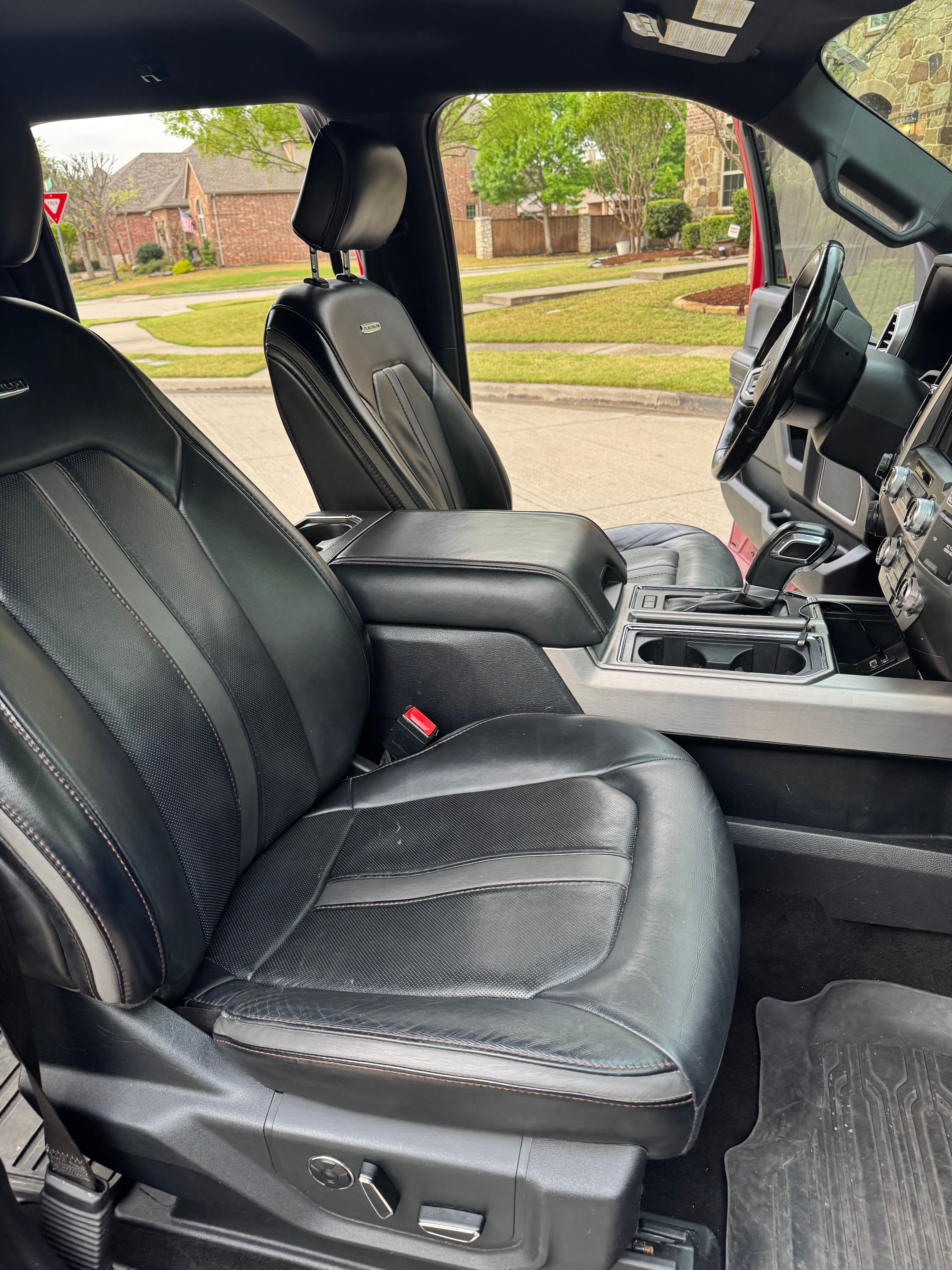 Used 2020 Ford F150 Platinum w/ Equipment Group 701A Luxury AWD/4WD image 11