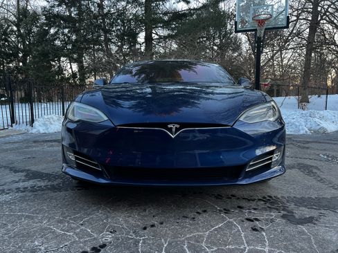 Used 2017 Tesla Model S P100D image 2