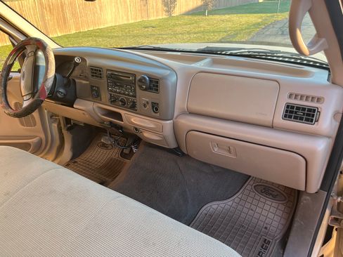 Used 1999 Ford F250 4x4 SuperCab Super Duty image 11