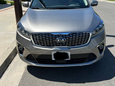Used 2019 Kia Sorento SX w/ SX Touring Package FWD image 2