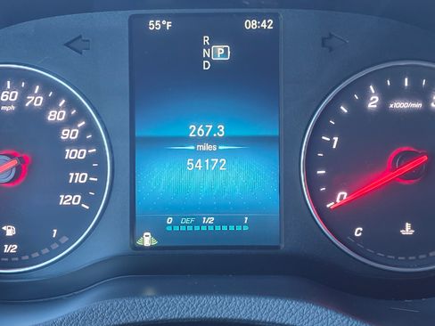 Used 2021 Mercedes-Benz Sprinter 2500 image 9