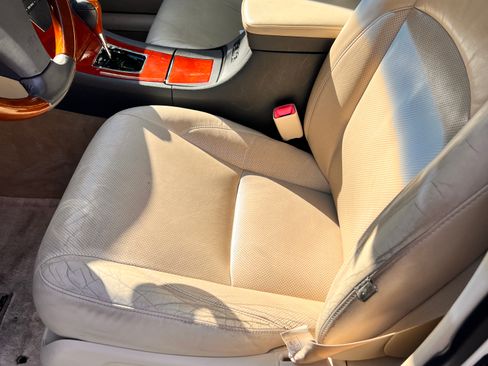 Used 2012 Lexus ES 350 FWD image 2