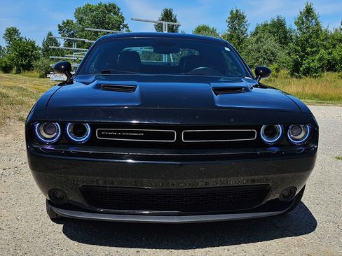 Used 2018 Dodge Challenger GT w/ GT Interior Package image 6