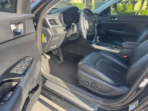 Used 2019 Kia Optima EX image 5