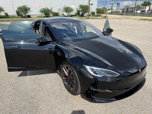 Used 2024 Tesla Model S Plaid AWD/4WD image 22