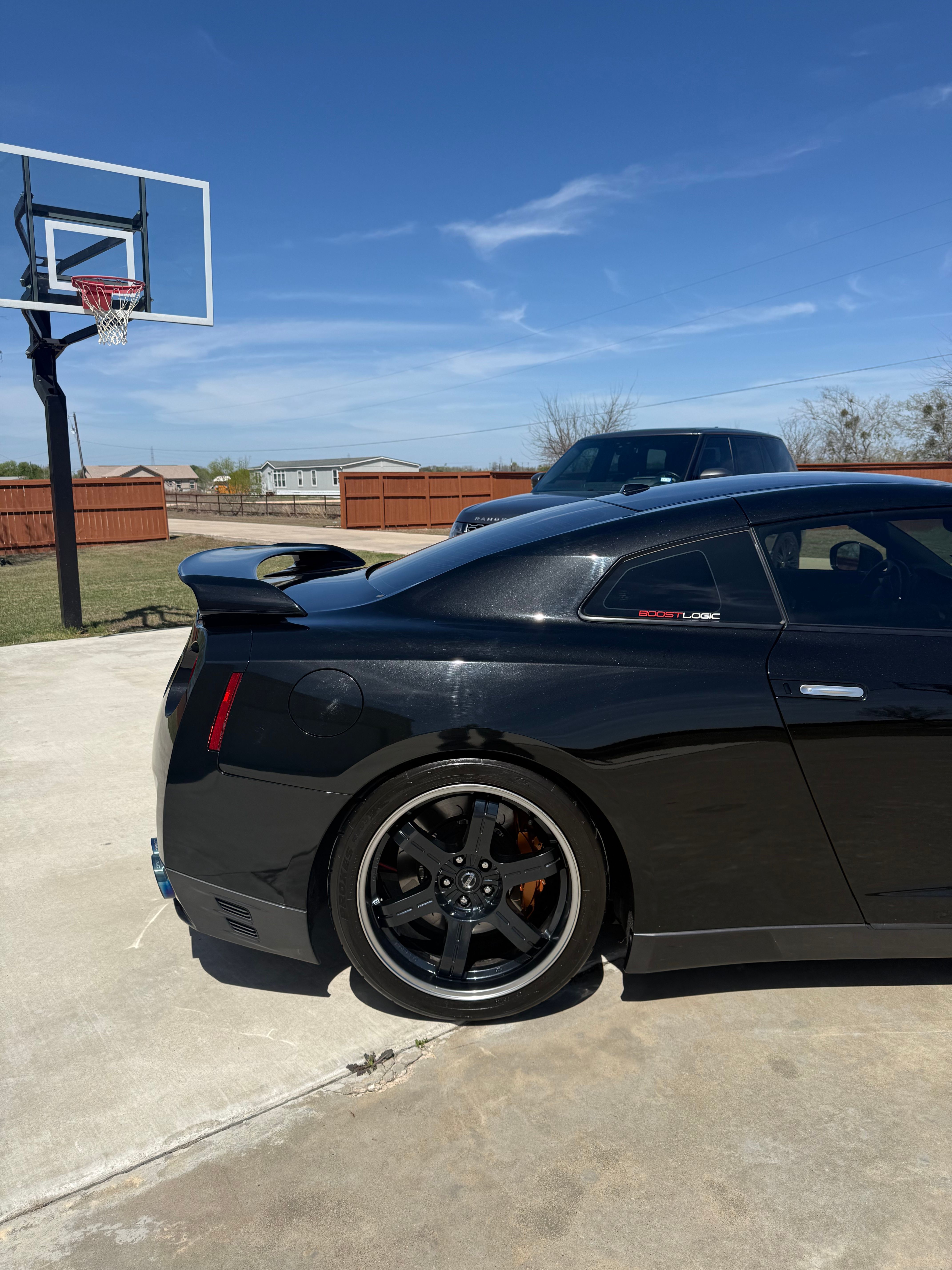 Used 2012 Nissan GT-R Black Edition AWD/4WD image 4