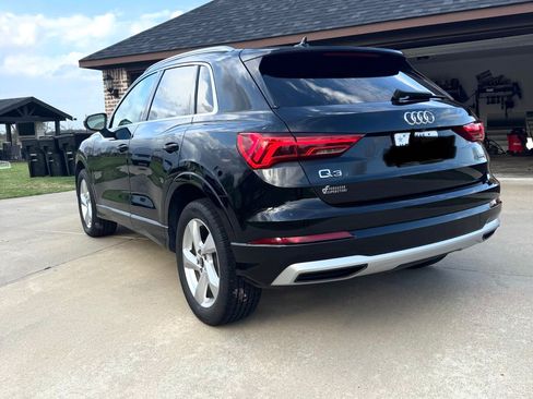Used 2021 Audi Q3 2.0T Premium image 2