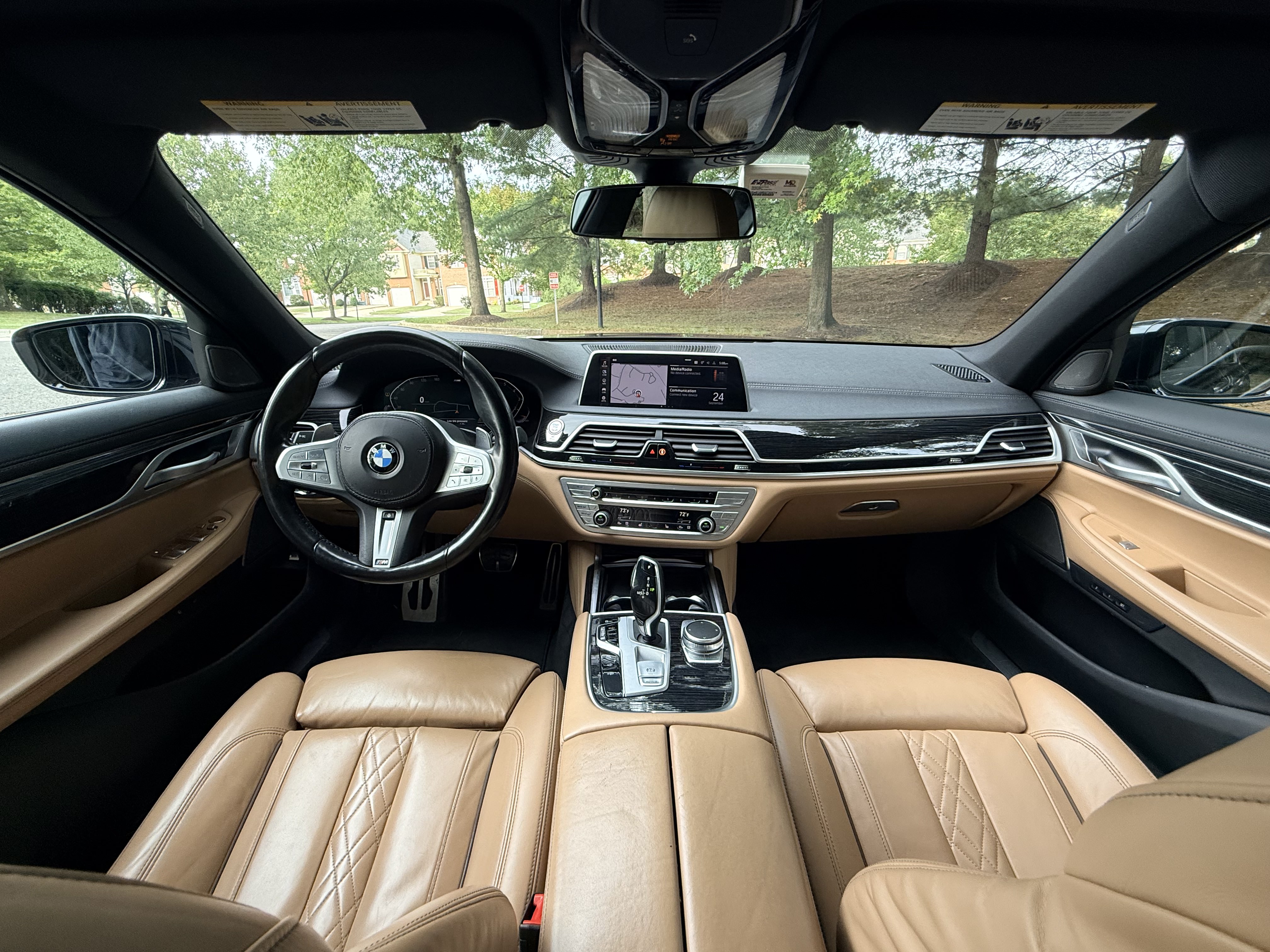 Used 2022 BMW 740i xDrive w/ M Sport Package AWD/4WD image 2