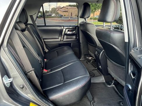 Used 2021 Toyota 4Runner Venture w/ Moonroof Package AWD/4WD image 8