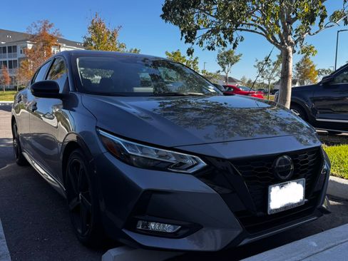 Used 2023 Nissan Sentra SR w/ Midnight Edition Package image 10