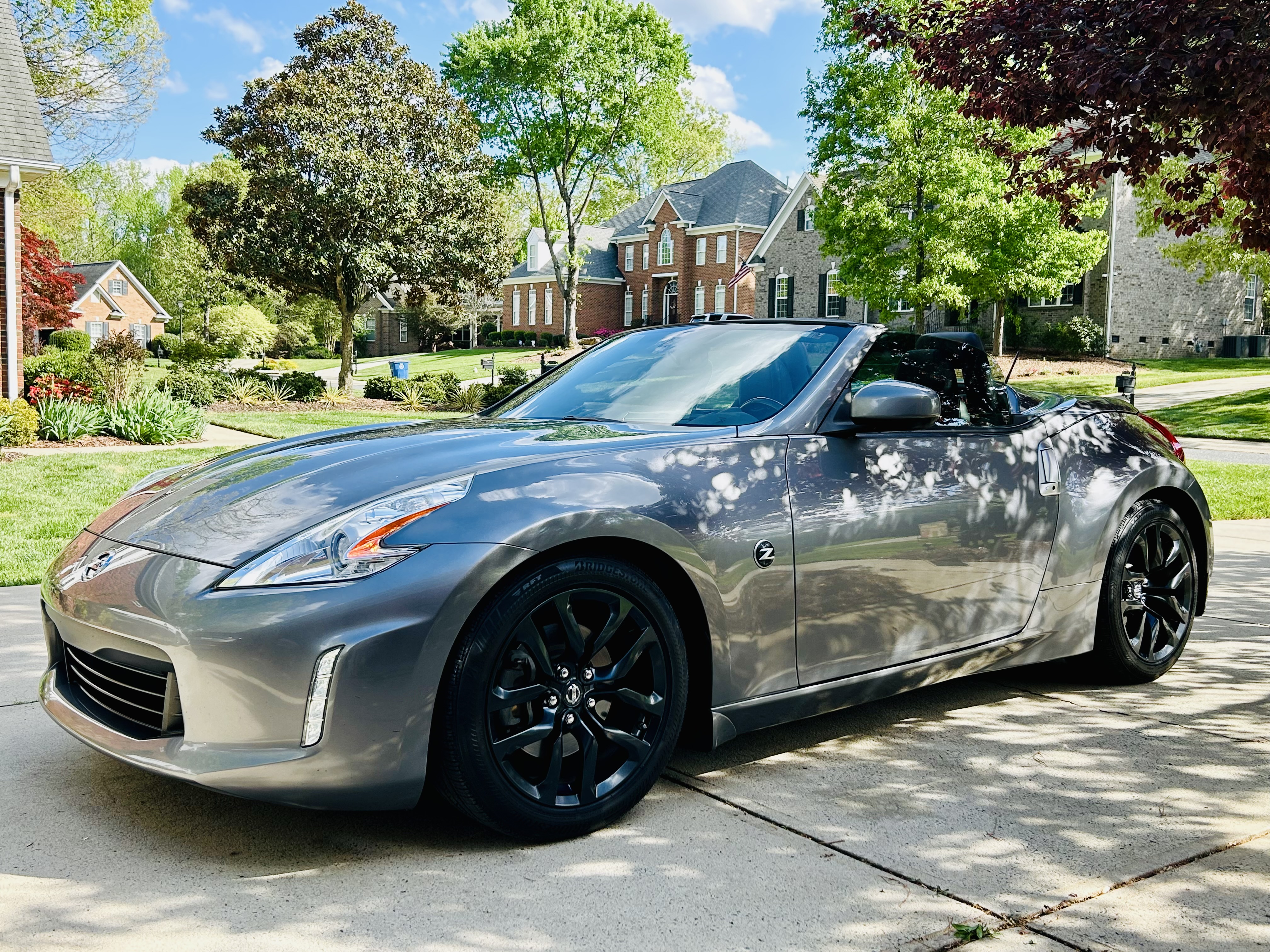 Used 2016 Nissan 370Z Touring RWD image 1
