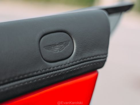 Used 2014 Aston Martin Vanquish Coupe image 13