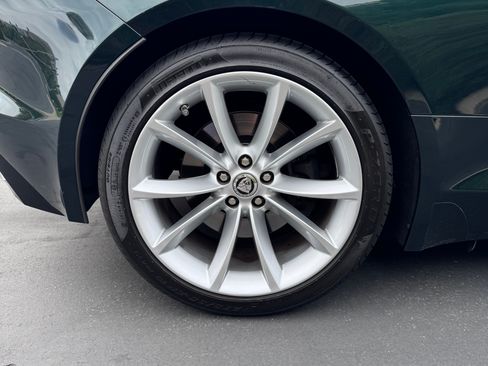 Used 2014 Jaguar F-TYPE S RWD image 19
