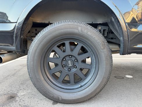 Used 2015 Ford F150 XLT w/ Equipment Group 302A Luxury image 8