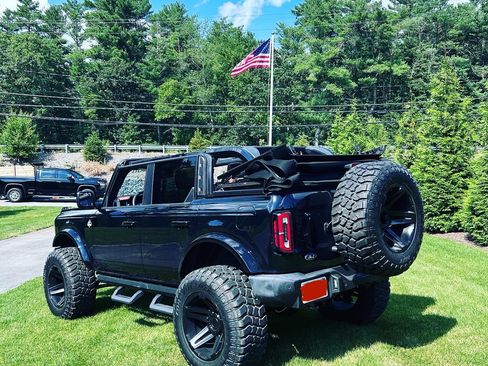 Used 2023 Ford Bronco Outer Banks image 6